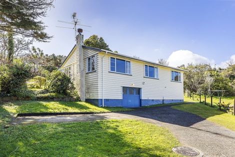 Photo of property in 16 Morgan Place, Tawa, Wellington, 5028