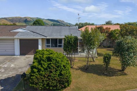 Photo of property in 5 Kanawa Street, Waikanae, 5036