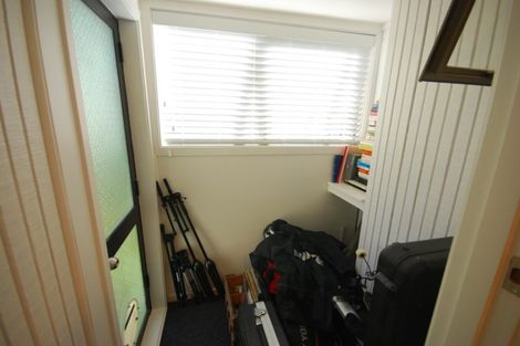 Photo of property in 1/52 Knightsbridge Drive, Forrest Hill, Auckland, 0620