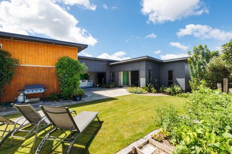 Photo of property in 300 Cambridge Avenue, Ashhurst, 4810