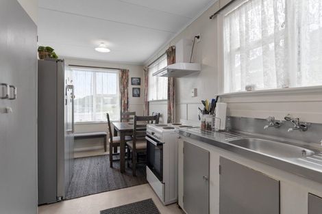 Photo of property in 281 South Road, Hawera, 4610