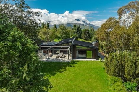 Photo of property in 27 Mooney Road, Speargrass Flat, Queenstown, 9371