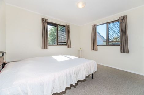 Photo of property in 2/11 Akehurst Avenue, New Lynn, Auckland, 0600