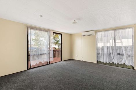 Photo of property in 1/62 Othello Drive, Clover Park, Auckland, 2023