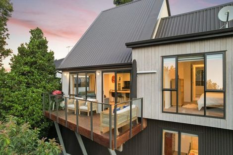 Photo of property in 2b Edgecumbe Street, Whitiora, Hamilton, 3200