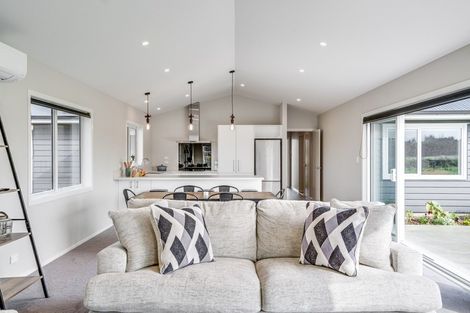 Photo of property in 17 Mill Grove, Clareville, Carterton, 5713