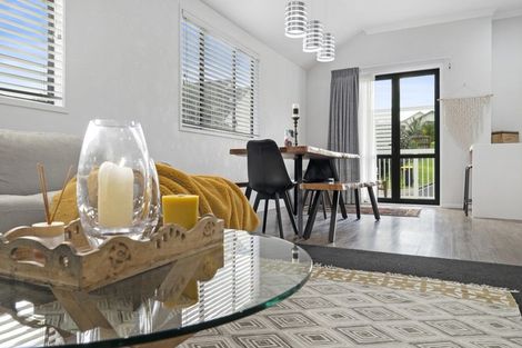 Photo of property in 14 Guildford Place, Bethlehem, Tauranga, 3110