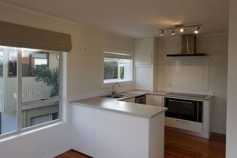 Photo of property in 1/1 Kaihu Street, Northcote, Auckland, 0627