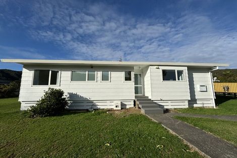 Photo of property in 350 Wellington Road, Wainuiomata, Lower Hutt, 5014