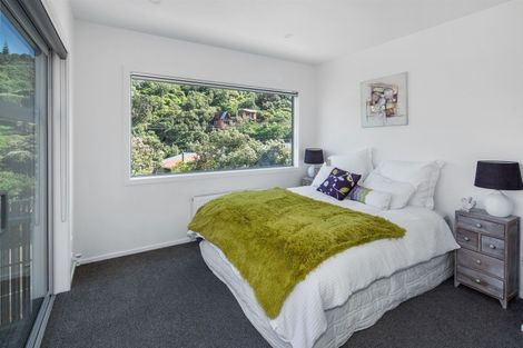 Photo of property in 221 Houghton Bay Road, Houghton Bay, Wellington, 6023