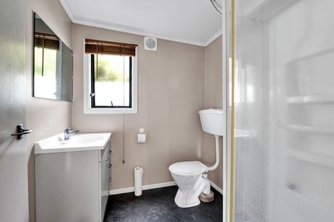 Photo of property in 4 Tawhiti Road, Hawera, 4610