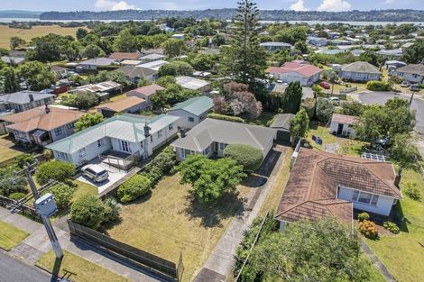 Photo of property in 13 Matapouri Road, Mangere Bridge, Auckland, 2022