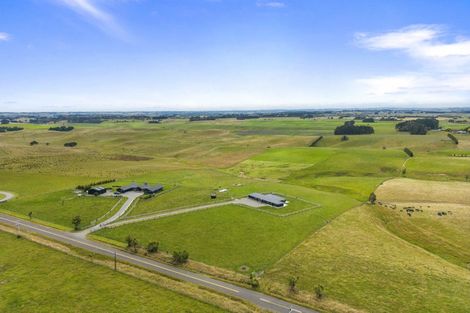 Photo of property in 539 Cemetery Road, Sanson, Palmerston North, 4479