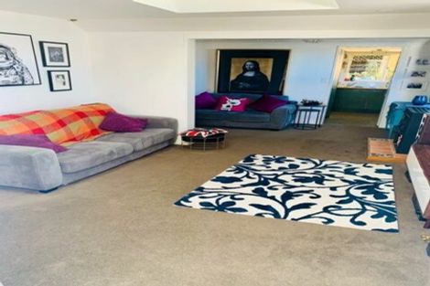 Photo of property in 36 Hawkhurst Road, Lyttelton, 8082