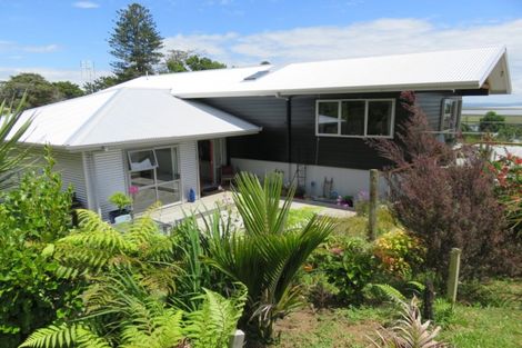 Photo of property in 133 Korokoro Crescent, Thames, 3500