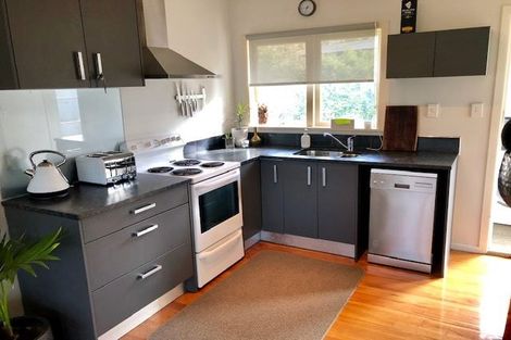 Photo of property in 2/216 Beach Road, Campbells Bay, Auckland, 0630