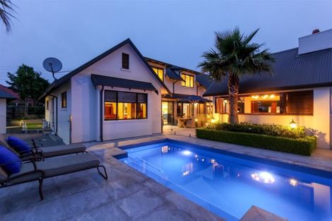 Photo of property in 61 Shelter Grove, Frankleigh Park, New Plymouth, 4310