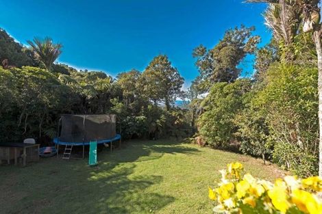 Photo of property in 789a Scenic Drive, Henderson Valley, Auckland, 0612