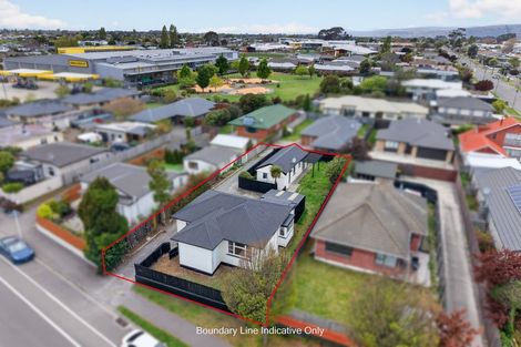 Photo of property in 154 Wainoni Road, Avondale, Christchurch, 8061
