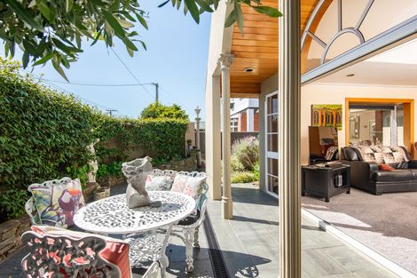 Photo of property in 28 Ings Avenue, Saint Clair, Dunedin, 9012