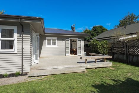 Photo of property in 8 Saint Winifreds Avenue, Hamilton East, Hamilton, 3216