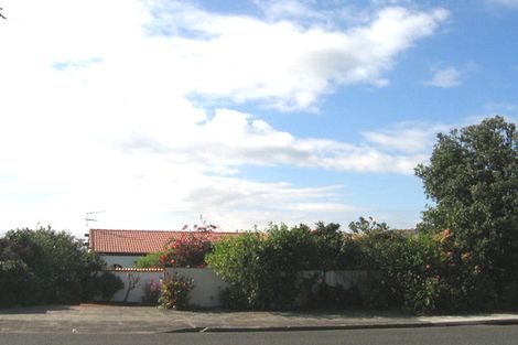 Photo of property in 56 Balmain Road, Chatswood, Auckland, 0626