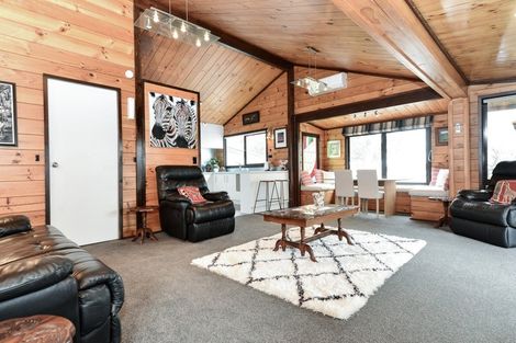 Photo of property in 11 Lake Domain Drive, Frankton, Hamilton, 3204