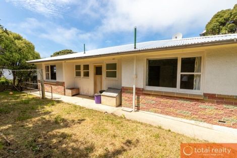 Photo of property in 263 Ravensbourne Road, Ravensbourne, Dunedin, 9022