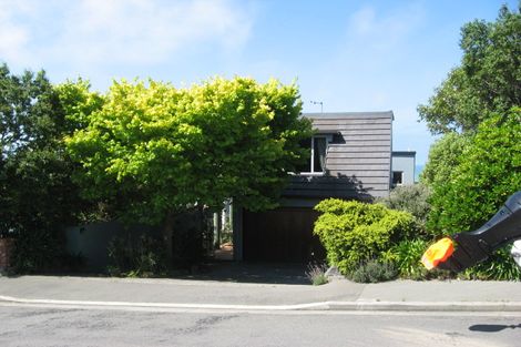 Photo of property in 32 Glendevere Terrace, Redcliffs, Christchurch, 8081