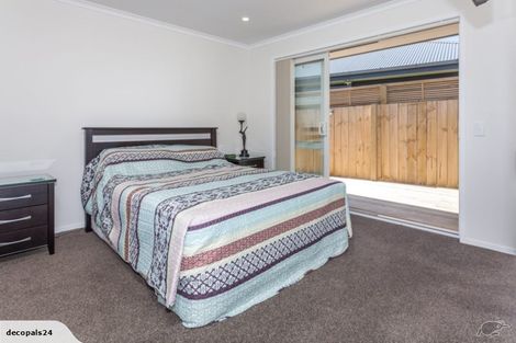 Photo of property in 80 Golden Shore Place, Coromandel, 3506