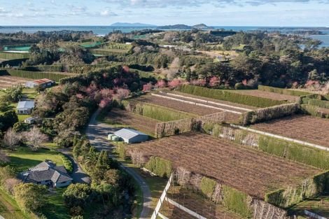 Photo of property in 37 Canon Road, Tanners Point, Katikati, 3170