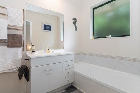 Photo of property in 5 Zachary Place, Welcome Bay, Tauranga, 3112