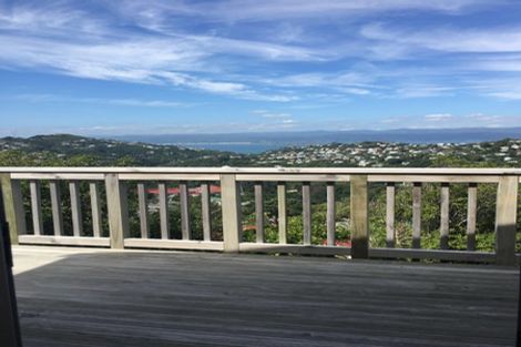 Photo of property in 5b Oldham Way, Crofton Downs, Wellington, 6035