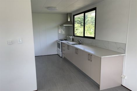 Photo of property in 300 State Highway 16, Kumeu, 0892