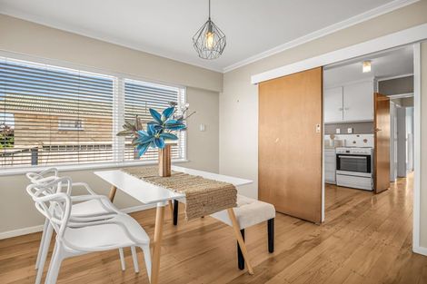 Photo of property in 1 Kingsley Street, St Andrews, Hamilton, 3200