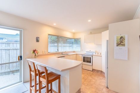 Photo of property in 72 Campbell Avenue, Paraparaumu, 5032