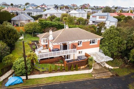 Photo of property in 30 Northview Crescent, Belleknowes, Dunedin, 9011