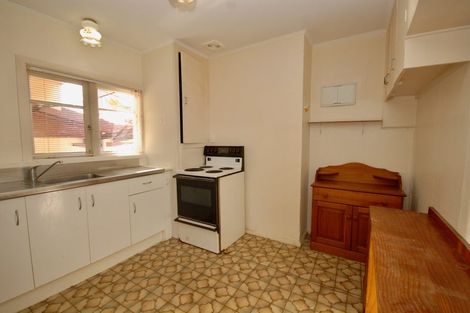 Photo of property in 2/162 Forrest Hill Road, Forrest Hill, Auckland, 0620