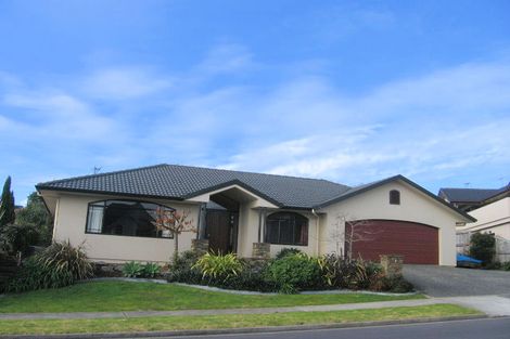 Photo of property in 26 Lansell Drive, East Tamaki Heights, Auckland, 2016