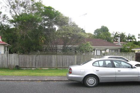 Photo of property in 86 Powrie Street, Glenfield, Auckland, 0629