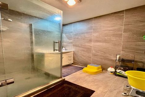 Photo of property in 15 Valour Lane, Papakura, 2110