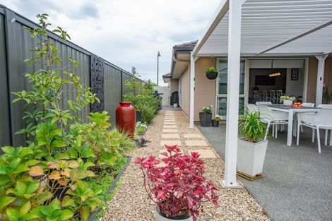 Photo of property in 9 Manganui Place, Te Awa, Napier, 4110