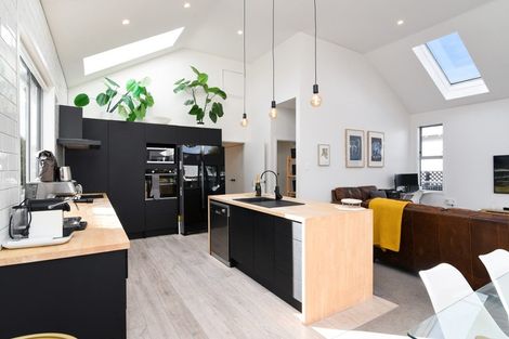 Photo of property in 18 Pretoria Avenue, Saint Clair, Dunedin, 9012