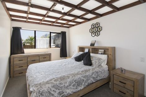 Photo of property in 1/1 Windlesham Place, Wakefield, 7025