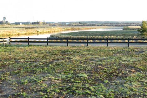 Photo of property in 8 West Bay Place, Huntingdon, Ashburton, 7774