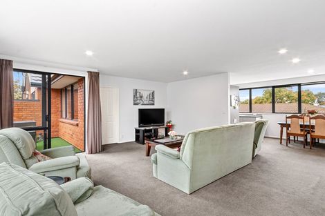 Photo of property in 3/14 London Street, Richmond, Christchurch, 8013