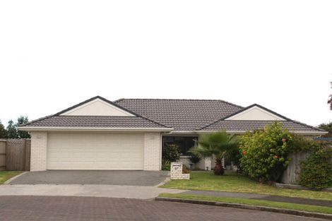 Photo of property in 27 Trovare Place, Golflands, Auckland, 2013
