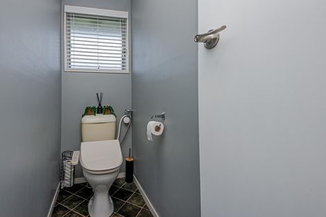 Photo of property in 76 John F Kennedy Drive, Milson, Palmerston North, 4414