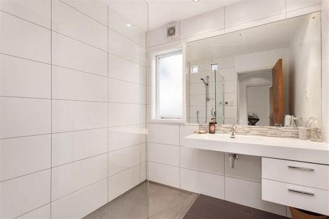 Photo of property in 58 Weka Street, Fendalton, Christchurch, 8041