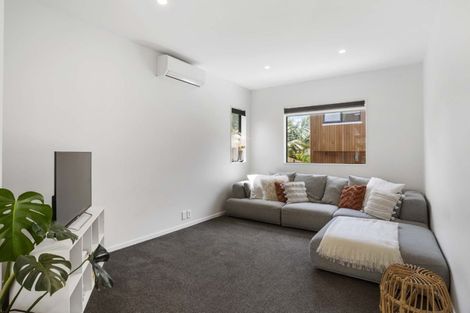 Photo of property in 21d Chippendale Crescent, Birkdale, Auckland, 0626
